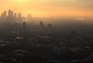 Image Credit : https://airqualitynews.com/2012/12/10/air-pollution-responsible-for-4000-london-deaths-a-year/